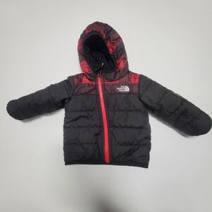 The north face Reversible hooded Fleece puffer jacket Infant 3-6 M.